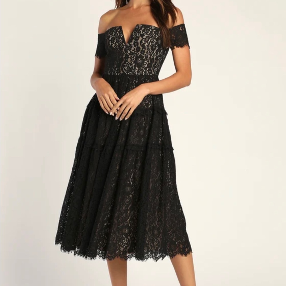 Absolutely Stunning Black Lace Off-the-Shoulder Midi Dress (S)